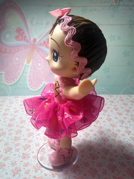 Bonequinha Come Come em Biscuit