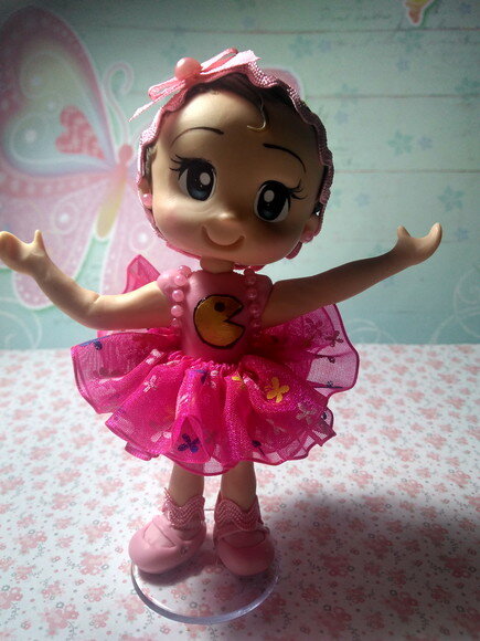 Bonequinha Come Come em Biscuit