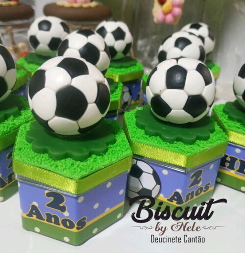 Caixinhas Acrílicas - Bola de Futebol em Biscuit
