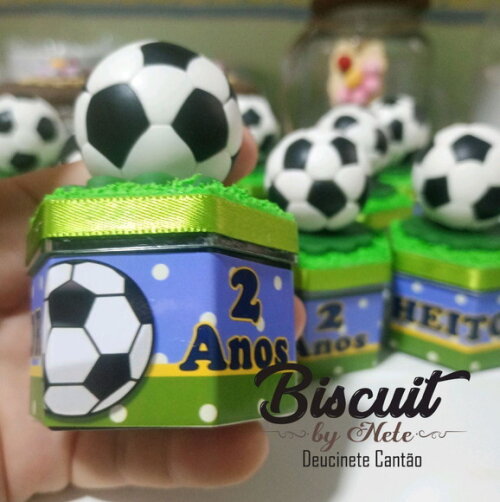 Caixinhas Acrílicas - Bola de Futebol em Biscuit