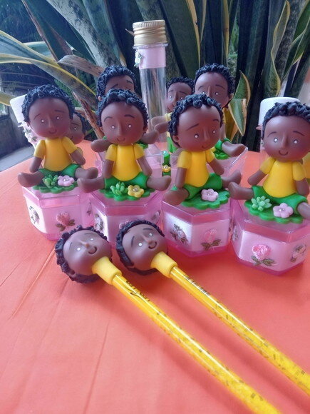 Caixinhas Sextavada Apliques Menina Bita