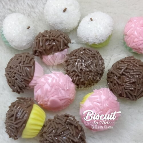 Doces Fake em Biscuit