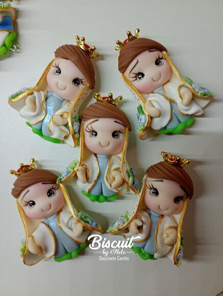Ímã Nossa Senhora das Graças em Biscuit