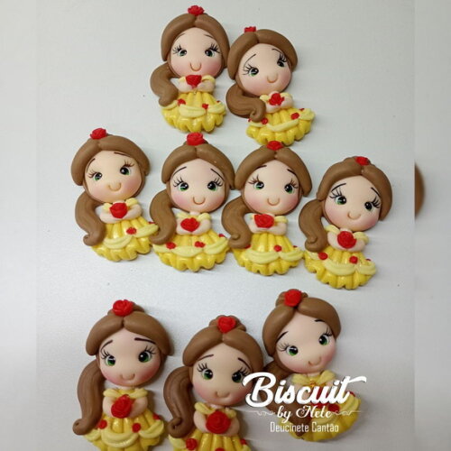 Imã Princesa Bela em Biscuit