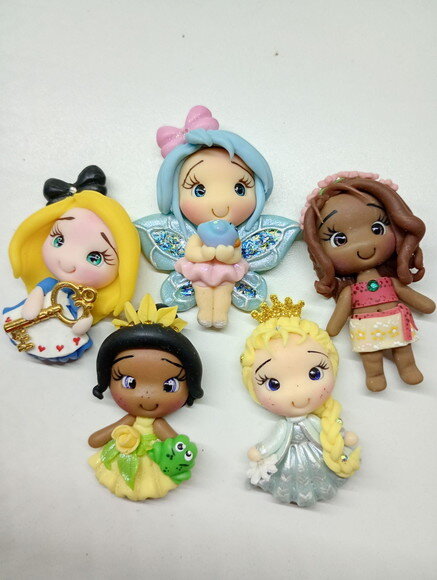 Kit Apliques para Laços Princesinhas Diversas em Biscuit