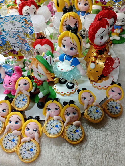 Kit Festa Alice no Pais das Maravilhas em Biscuit