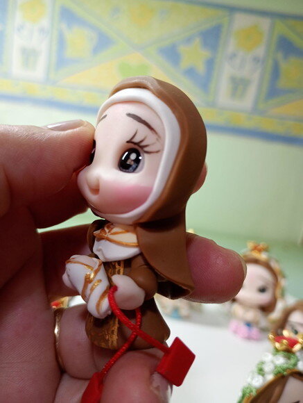 Nossa Senhora do Carmo de Biscuit para Oratório