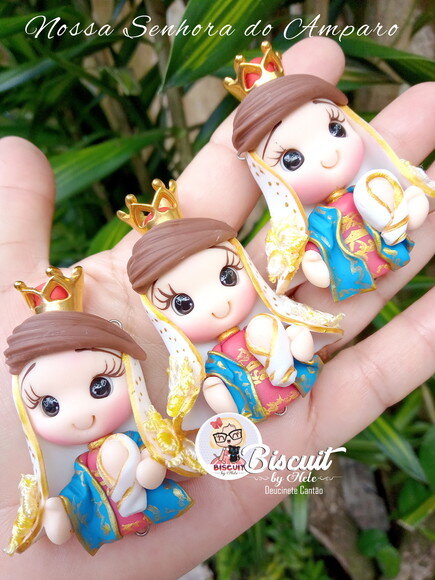 Pingentes Nossa Senhora do Amparo em Biscuit