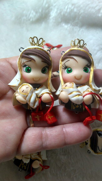 Pingentes para Terços Nossa Senhora do Carmo em Biscuit.