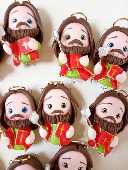 Pingentes São Judas Tadeu em Biscuit.
