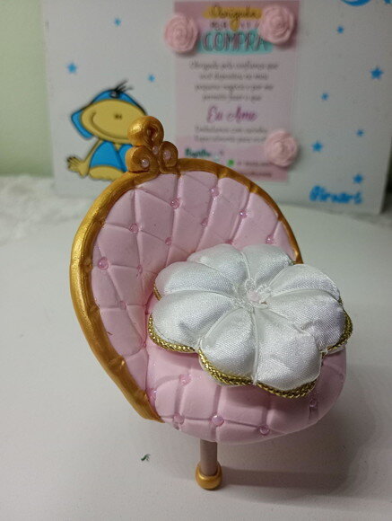 Poltrona Princesa em Biscuit
