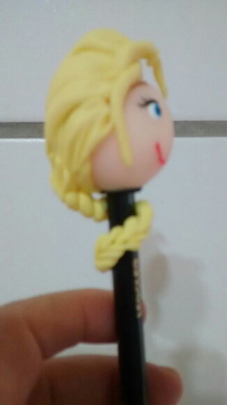 Ponteira de Lápis Elza Frozen em Biscuit
