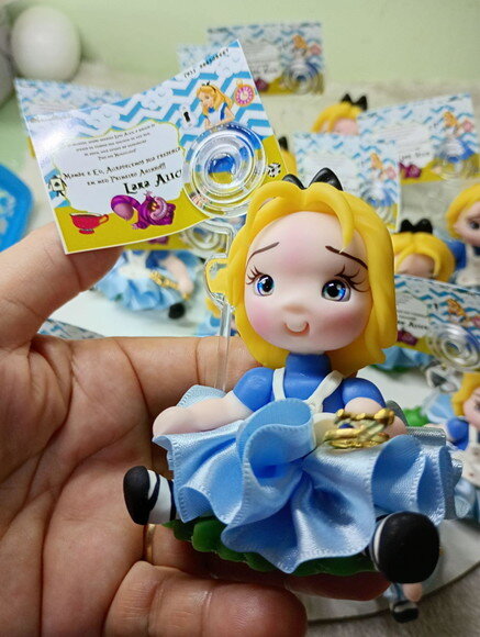 Porta Recado Alice no País das Maravilhas em Biscuit