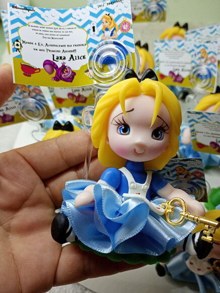 Porta Recado Alice no País das Maravilhas em Biscuit