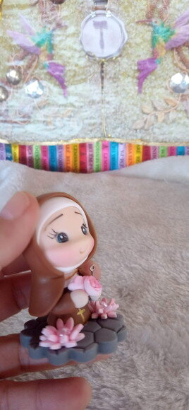 Santa Terezinha em Biscuit para Oratório