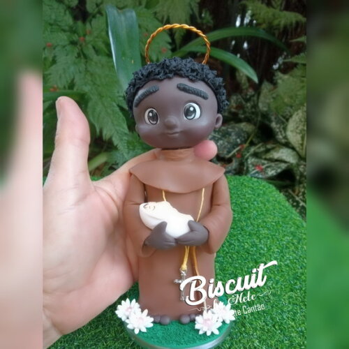 São Benedito em Biscuit com 15 cm