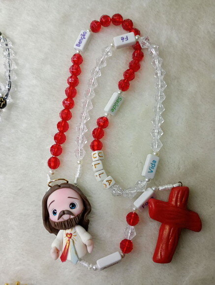 Terço Jesus da Misericórdia com Nome em Biscuit