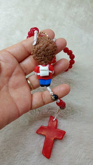 Terço São Carlos Acutis com Nome em Biscuit