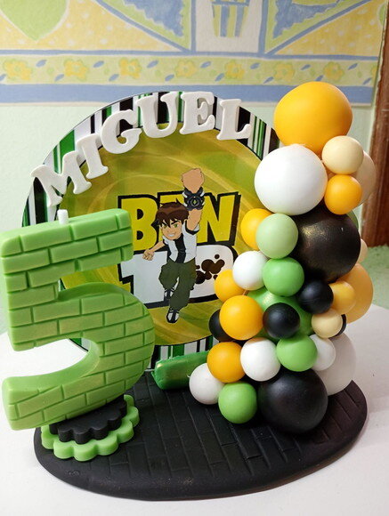 Topo Ben 10 em Biscuit