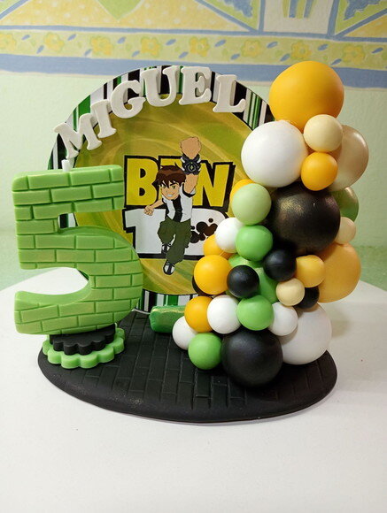 Topo Ben 10 em Biscuit