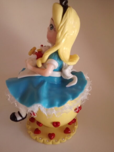 Topo de Bolo Alice na Xícara