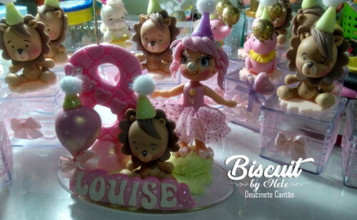 Topo de Bolo Circo Rosa em Biscuit