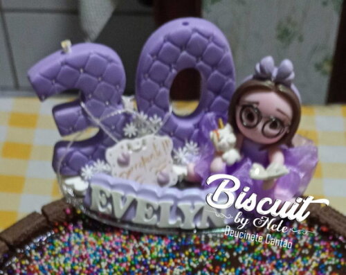 Topo de Bolo Derrepente 30 em Biscuit