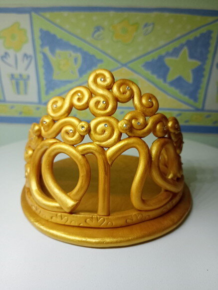 Topo de Bolo Personalizado Coroa de Princesa em Biscuit.