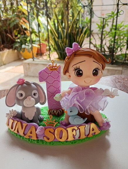 Topo de Bolo Princesa Sophia em Biscuit