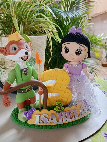 Topo de Bolo Robin Hood em Biscuit