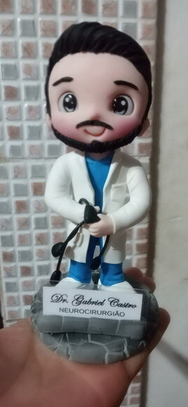 Toy Colecionável Médico Neurocirurgião em Biscuit