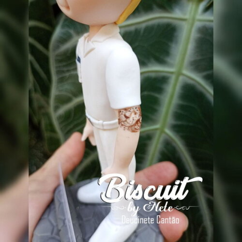 Toy Colecionável Tenente em Biscuit