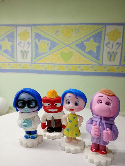 Toy Mini Divertidamente em Biscuit Turma com 4