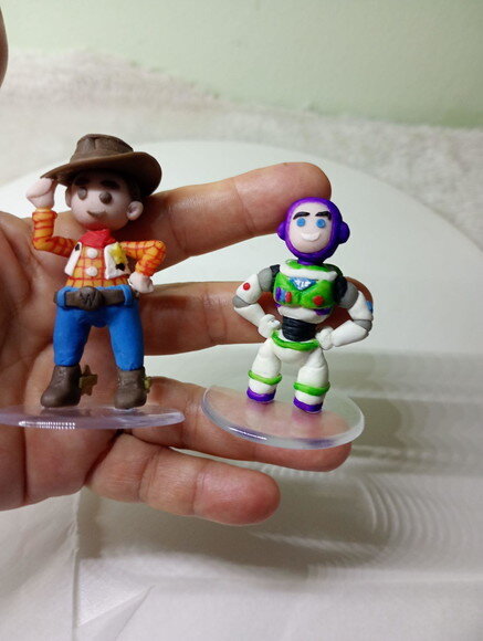 Toy Mini Woody - Toy Story em Biscuit