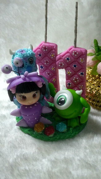 Vela Monstros S/a em Biscuit