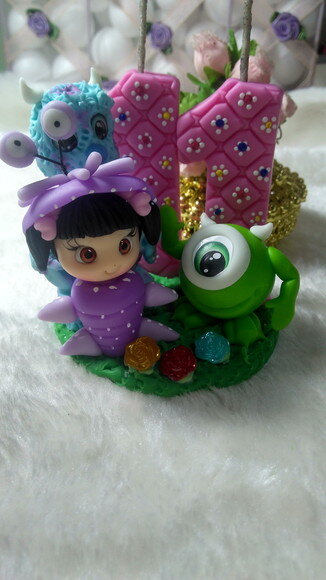 Vela Monstros S/a em Biscuit
