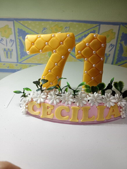 Vela Personalizada 71 Anos em Biscuit
