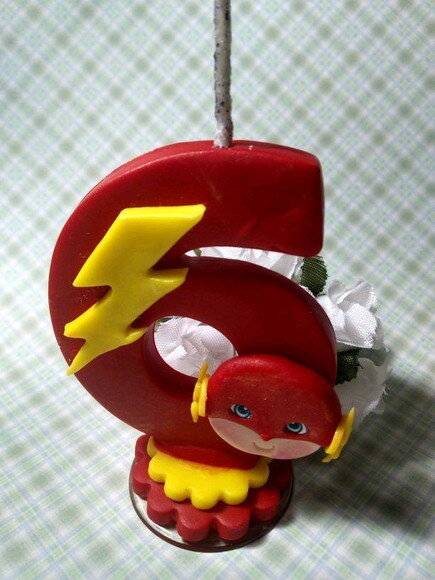 Vela Personalizada Flash em Biscuit
