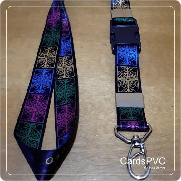 01 Cordão de 25mm largura com chaveiro e mosquete