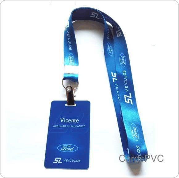 Kit 50 Crachás e 50 Cordões Personalizados