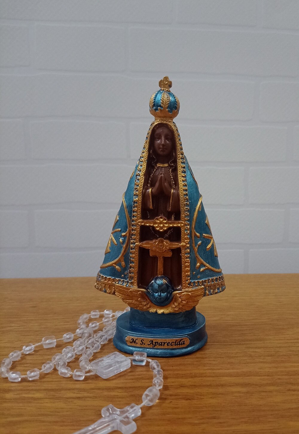 Nossa Senhora Aparecida imagem pintada a mão de gesso pequena