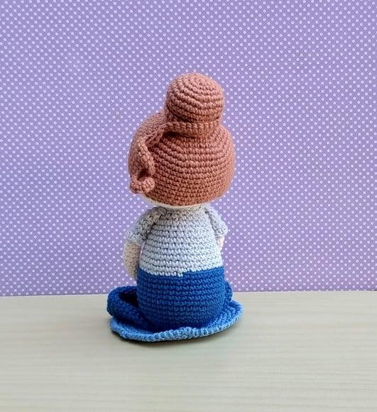 a Menina Que Medita - Boneca Reiki Chakras Amigurumi