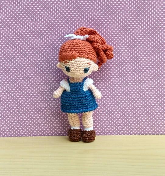 Boneca Laura Amigurumi (coleção Menininhas)