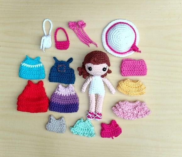 Boneca Maristela Amigurumi com Roupinhas