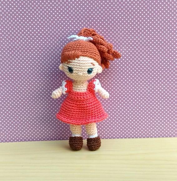 Boneca Laura Amigurumi (coleção Menininhas)