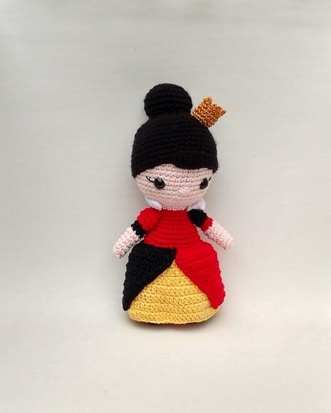 Boneca Rainha de Copas Amigurumi