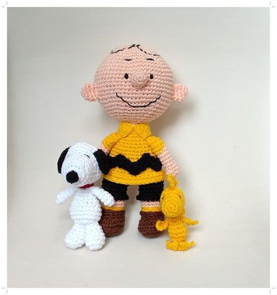 Charlie Brown, mini Snoopy e mini Woodstock amigurumi
