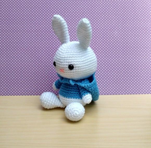 Coelho com Capuz Lulu Amigurumi