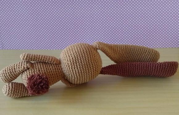 Coelho Orelhudo Biel Amigurumi
