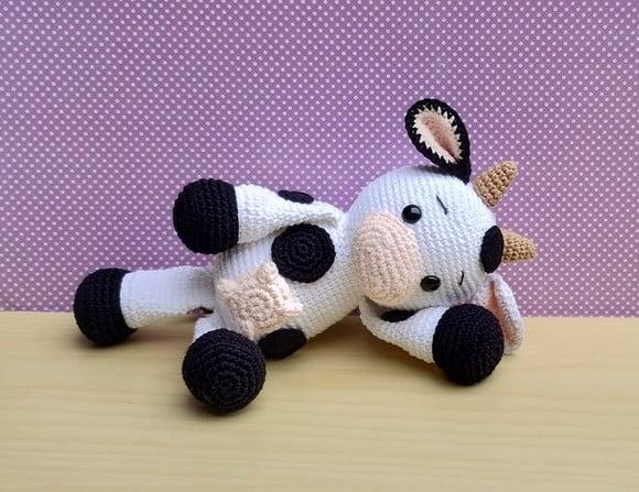 Fazendinha Vaca Milu Amigurumi * Pronta Entrega